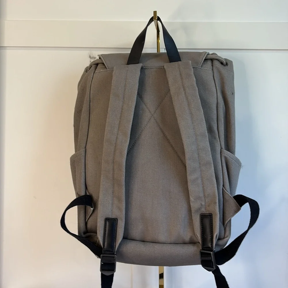 Everlane euc front